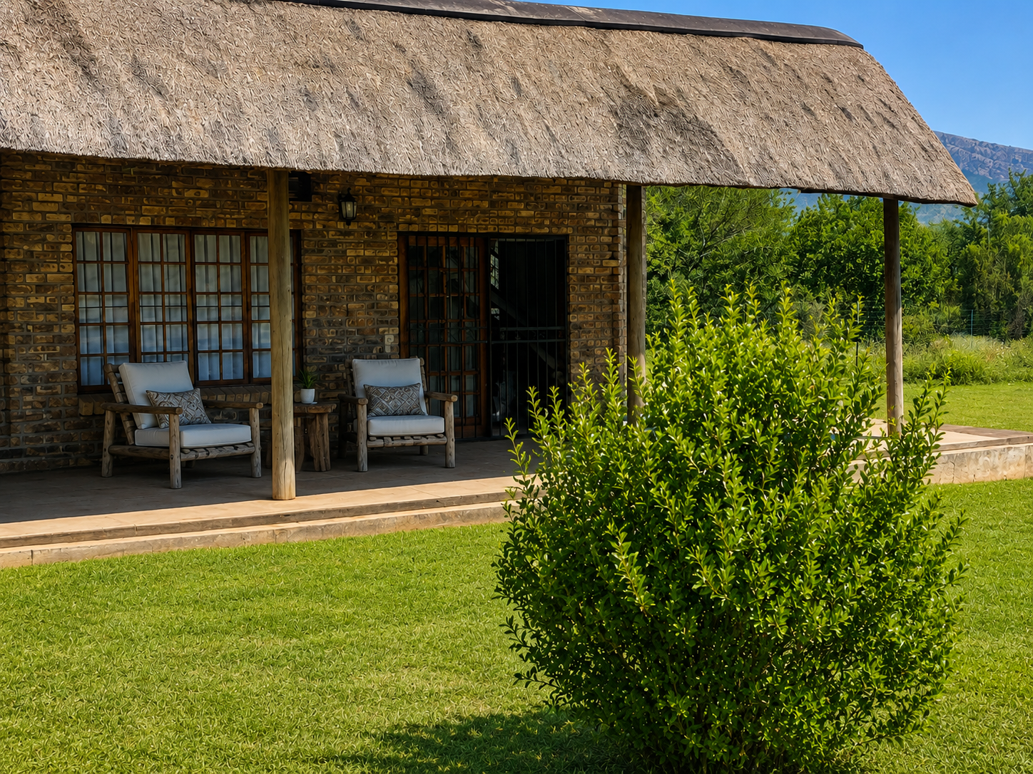 Traditional Bossi Lodge chalet exterior