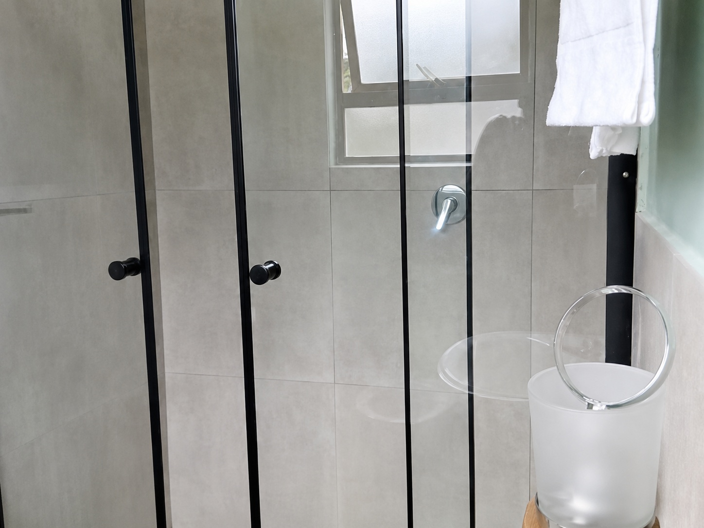 Fresh Shower Detail