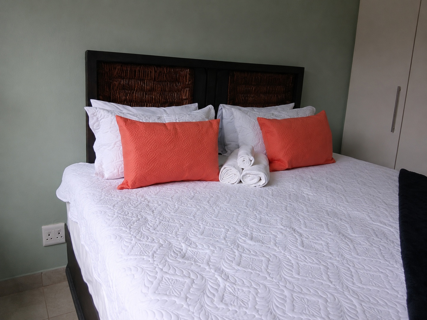 Fresh Towels & Linen