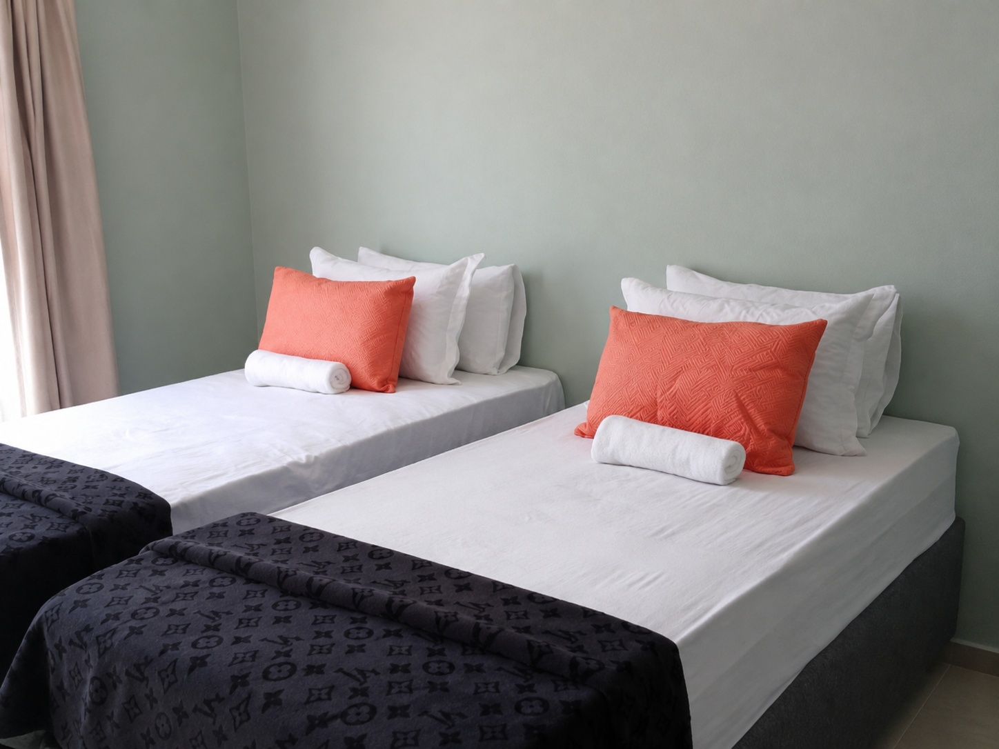Twin Bedroom Comfort